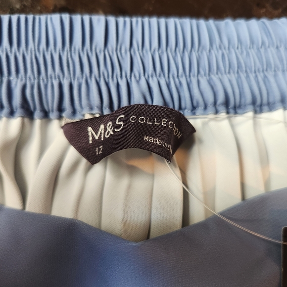 Marks & Spencer Pleated Midi Skirt, Blue Ombre, Size US 8 - Picture 7 of 9